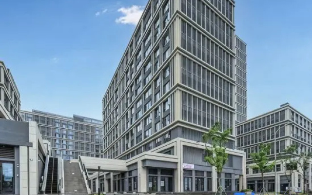 Sesame Light Luxury Hotel (Gaoxin Tianjie Sunac Cultural Tourism City Branch) – Exterior – Chongqing