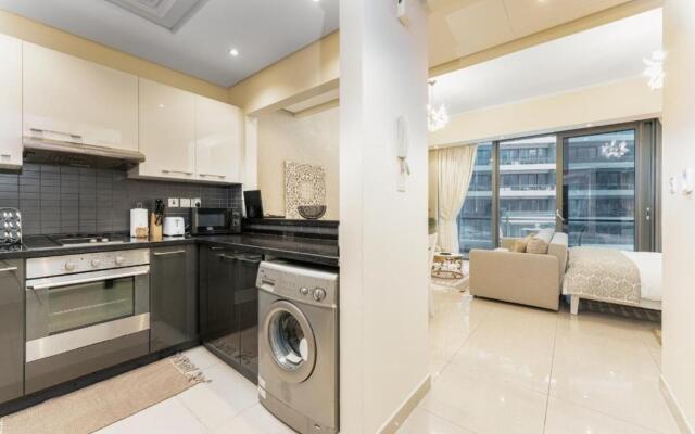 LUX Holiday Home Dubai Marina JBR - Silverene Towers