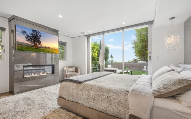 Sunset Heights - Elegant Modern Villa With Beautiful Views in the Hills