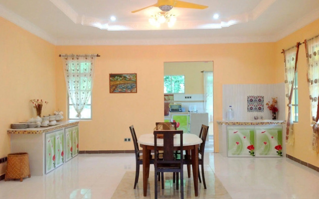 Kapal Terbang Guest House