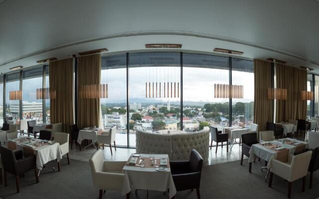 Grand Plaza Hotel Nampula