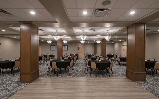 Doubletree by Hilton Hotel Kamloops