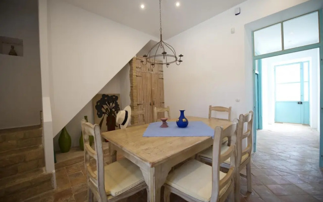 Quinta Amarela XL by Portucasa