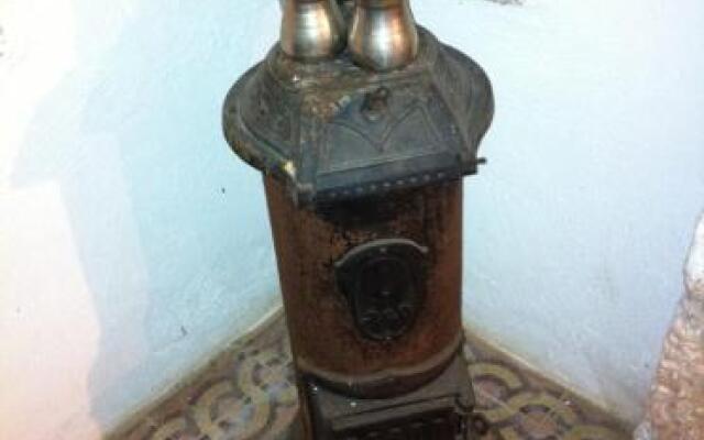 1911 Poros Country Retreat