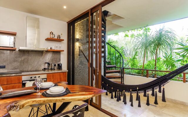 Jungle Luxury in Private Residential Area & Stunning Rooftop by Stella Rentals