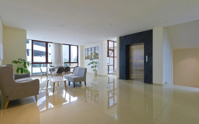 Plaza 54 Residence (Vaccinated Staff)