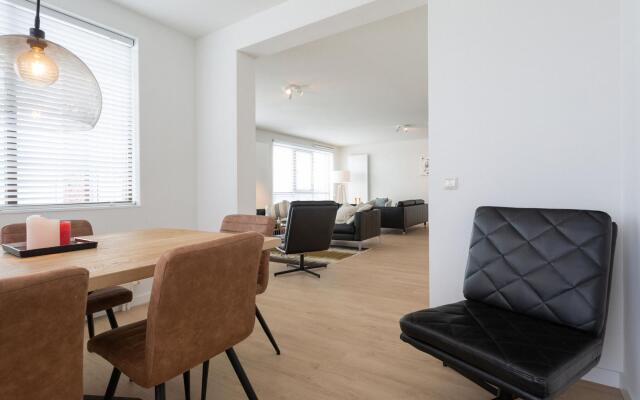 Spacious Apartment in Den Haag near Seabeach