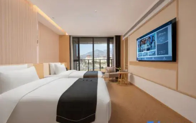 Jianguo HIDDEN Hotel (Huangshan Hongcun Scenic Area)