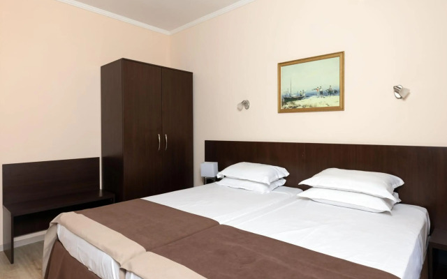 Rome Palace Deluxe