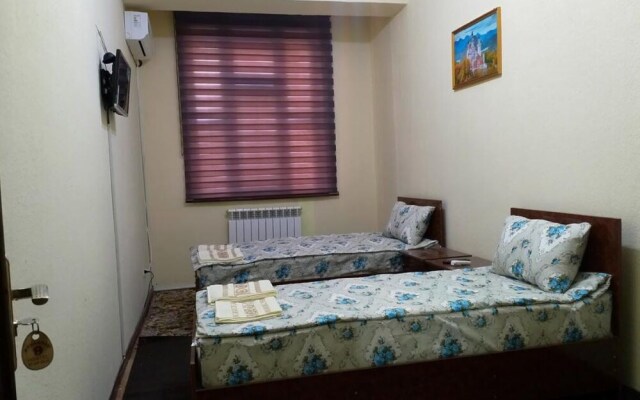 Хостел Mukarram