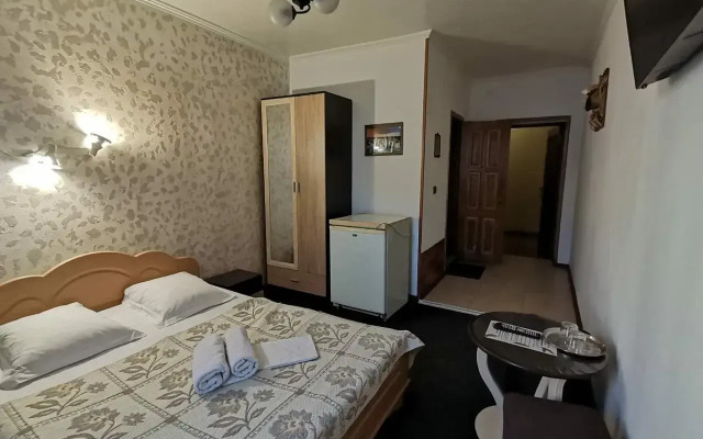 Elena Guest House