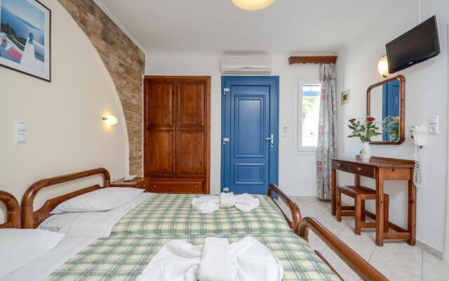 Polemis Studios & Apartments
