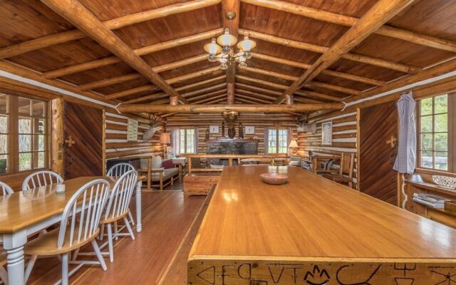 Ennis - T-Lazy-B Ranch