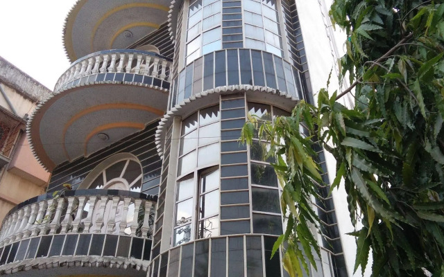 New Hotel White Palace