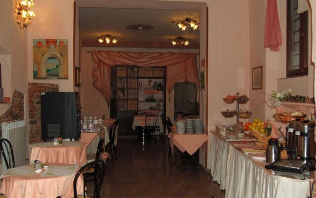 Hotel Leonardo
