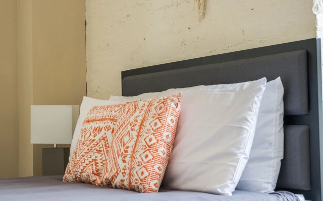 Large Open Apartments Near Ballpark Village