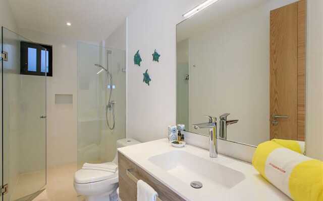 IT Luxury Condo by Tripintravel