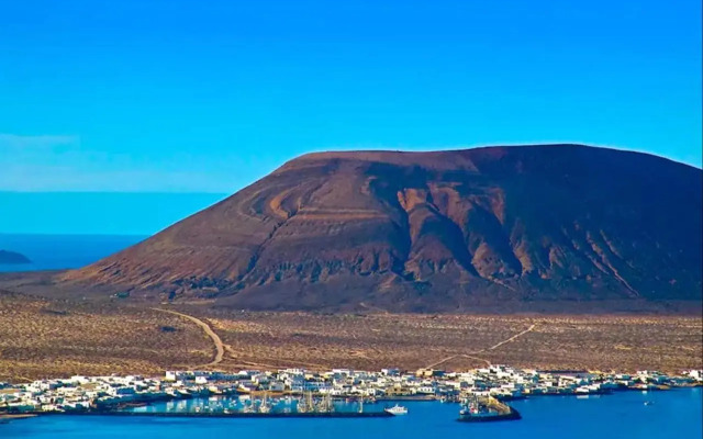 Seaside Villa La Graciosa