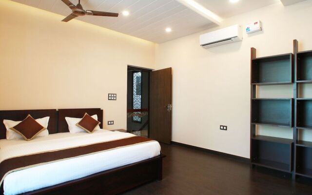 OYO 9744 Helios Homestay