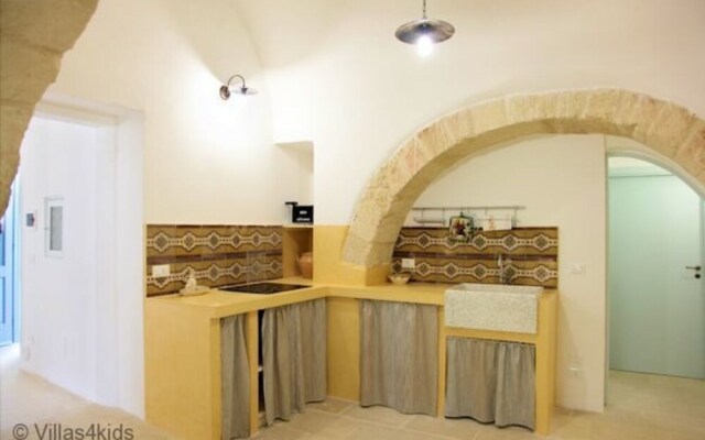 The Courtyard - Anna