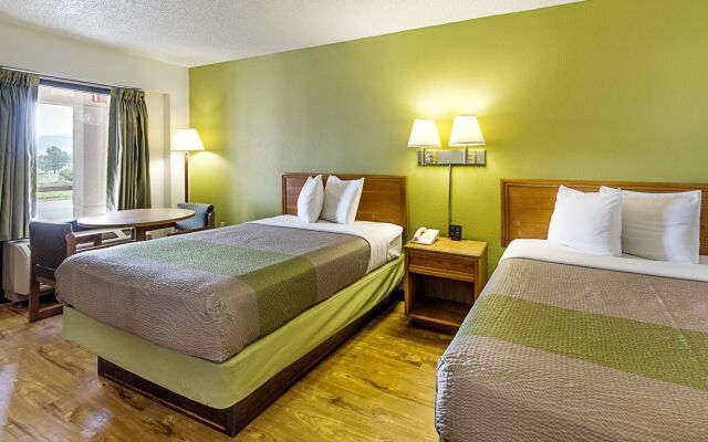 Travelodge by Wyndham Roanoke