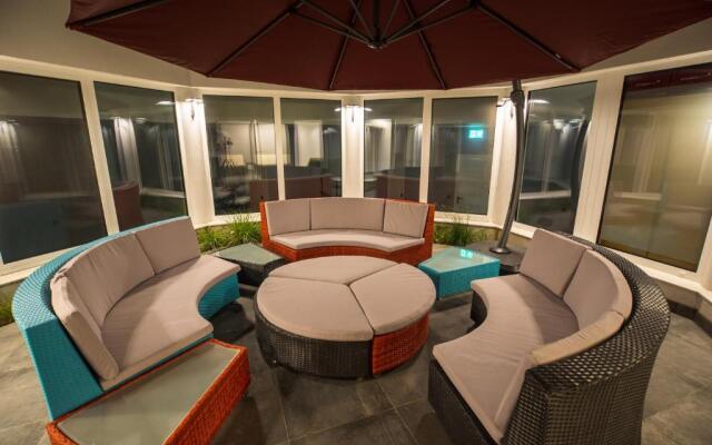 25h SPA-RESIDENZ Apartment LUXURY POOLs Garden private Beach