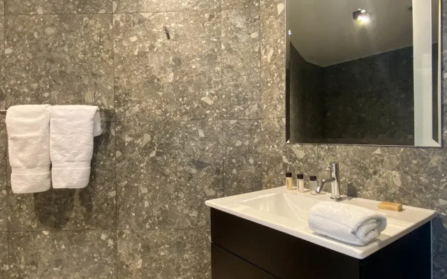 w Amazing 2BR w Jacuzzi in Miraflores