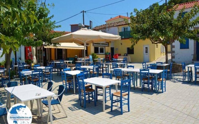 Old House Villa Moudros Kaminia Lemnos Holidays