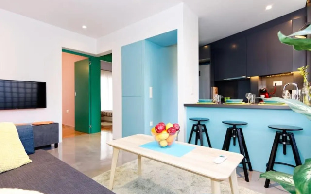 2 bedroom design apartment in Athens center