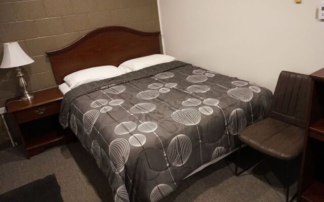 Caravel Motel
