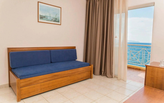 Sunny Bay Hotel