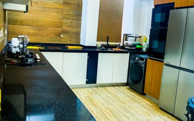 Impeccable 2-bed Apartment in Lekki With Snooker