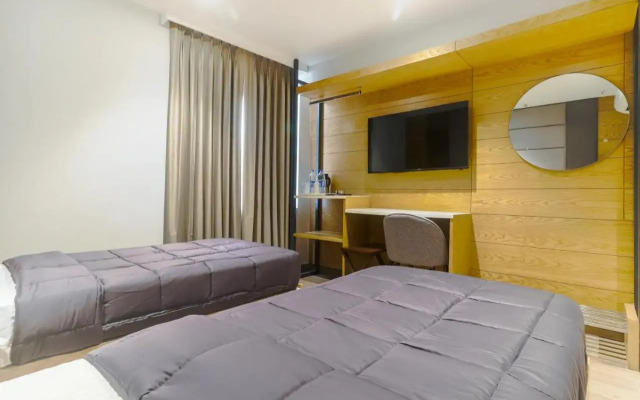 Hotel Bricks, Karol Bagh, New Delhi