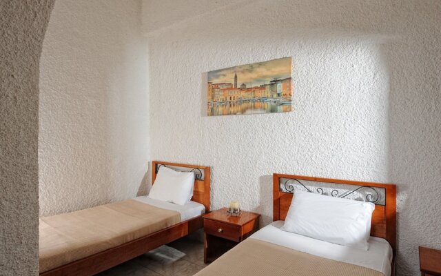Family 1 Bedroom Apt With Washing Machine