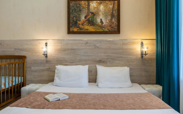 Deluxe apartment on the Boulevard of Hope 4/2