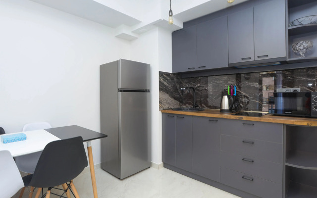 2Bd1Bath Pushkin ave 58 2ndfloor next to church.