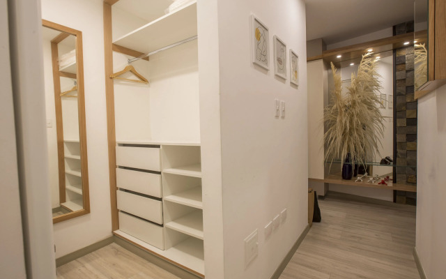 Primera Parada Lofts by Wynwood-House