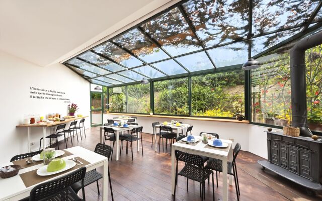 Mamamia Mondello Home