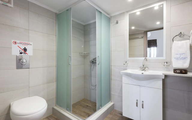 Vlycha Beach Studios & Apartments