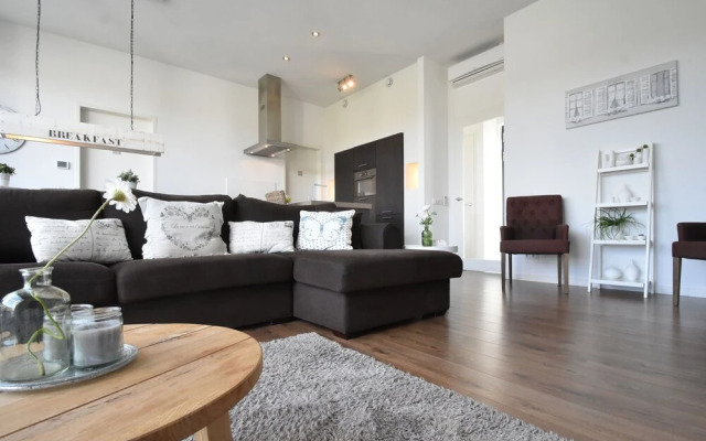 Luxury Villa in Harderwijk near Lake
