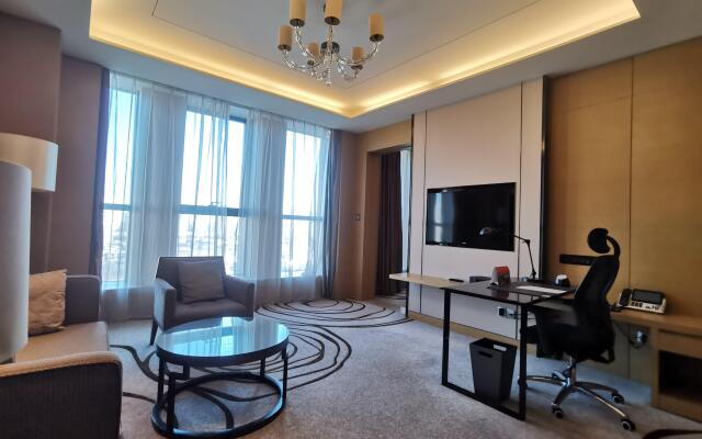 Crowne Plaza Tianjin Meijiangnan by IHG