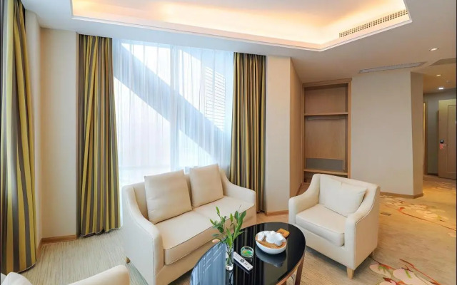 Vienna International Hotel (Jinjiang Airport)