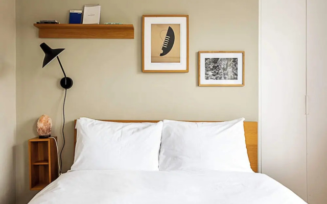 Gorgeous Hoxton Flat
