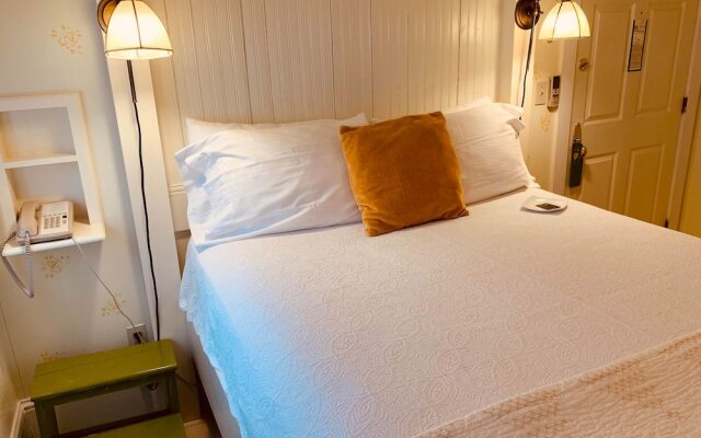 The Charlotte Hotel & Restaurant