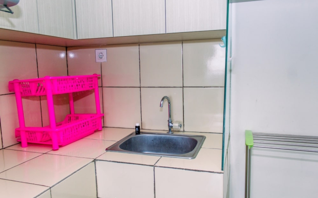 Nice And Comfort 1Br At Paramount Skyline Apartment