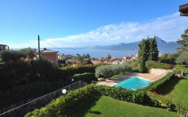 Apartment Bardino With Pool and Lake View