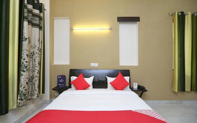 Lakshmi Residency By OYO Rooms