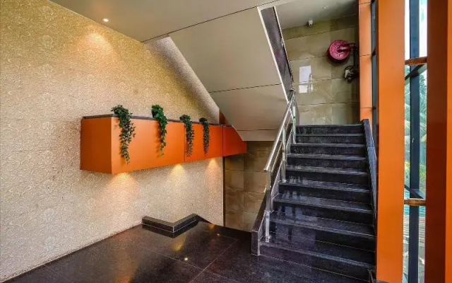 OYO Flagship 77349 Hotel Super 7 Inn
