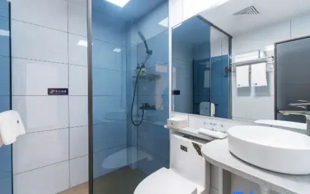 Lambe 0 Pressure Hotel (Bengbu Railway Station Store)