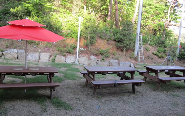 Seosan Pinehealing Pension